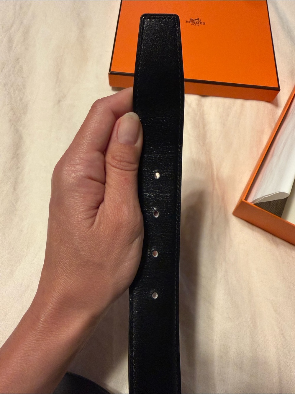 Hermes Reversible Black/Brown 32mm Leather H Belt with Gold H Buckle - Picture 6 of 11